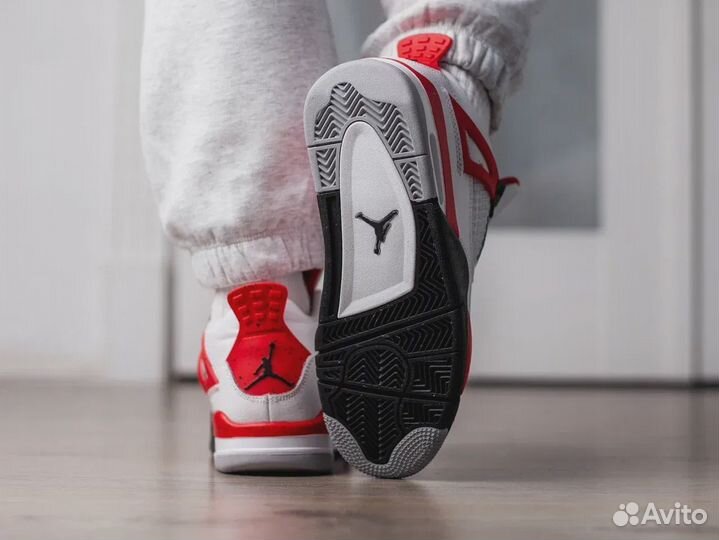 Air Jordan 4 Retro Red Cement