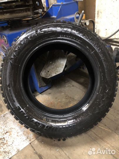 Bridgestone Ice Cruiser 5000 205/65 R16 65H