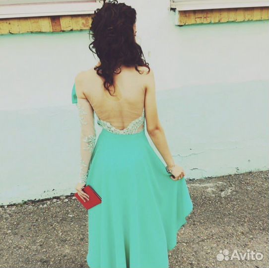 Вечернее платье