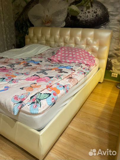 Перетяжка кровати, изголовья