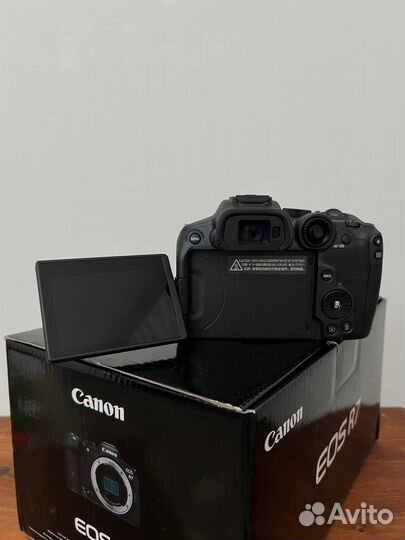 Canon eos R7 body