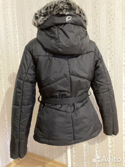 Куртка зимняя спортивная женская