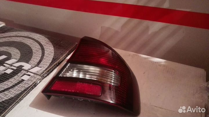 Стоп сигнал субару легаси subaru legacy BE5 2000 г