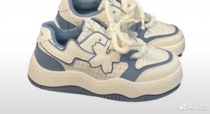 Кроссовки новые