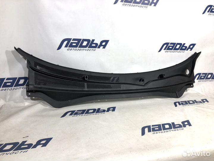 Облицовка под дворники Kia Optima (16-20) жабо