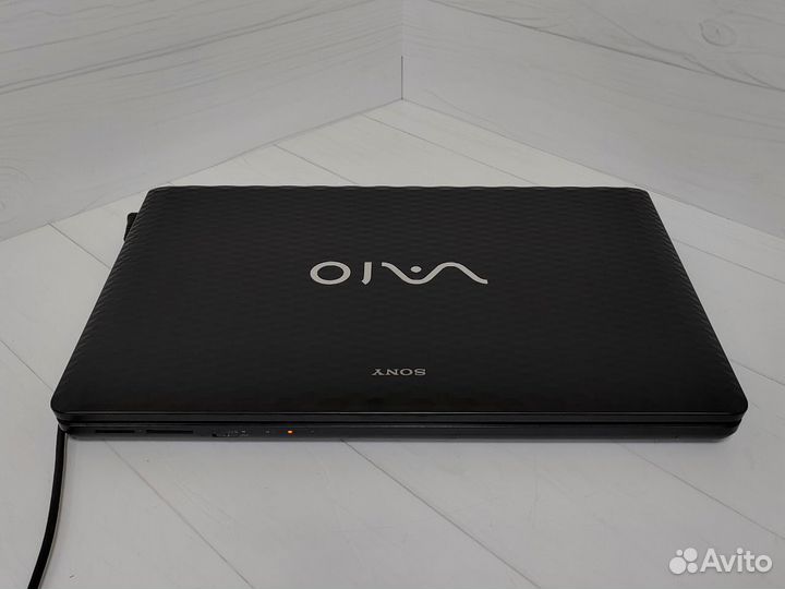 Ноутбук Sony vaio nvidia SSD i3 8gb для игр и дома