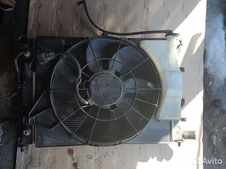 Вентилятор радиатора kia rio 4 solaris 2