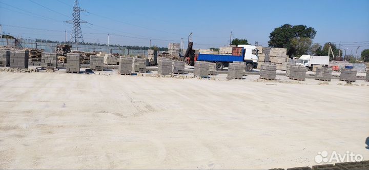 Блок строительный вибропрессованный