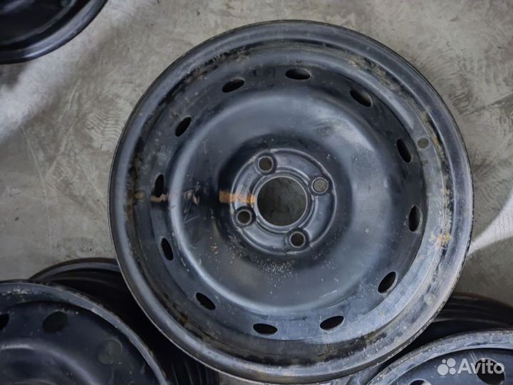 Vesta,Kia Rio R15 4x100 4 диска