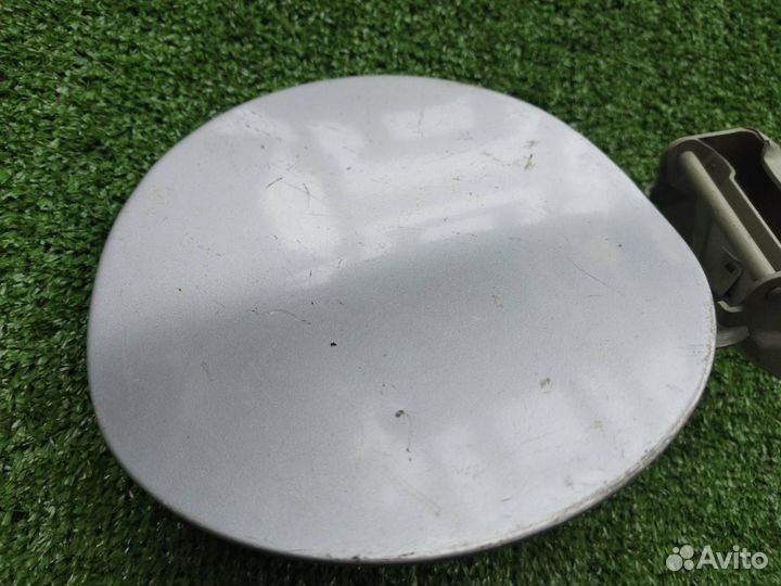 Лючок бензобака Suzuki Escudo TD54W J20A 2006