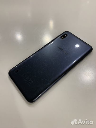 Samsung Galaxy A10, 2/32 ГБ