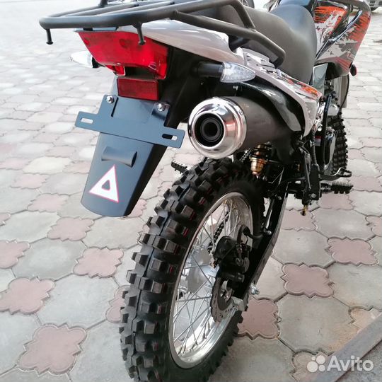 Мотоцикл Pantera 300 эндуро красный (с птс)