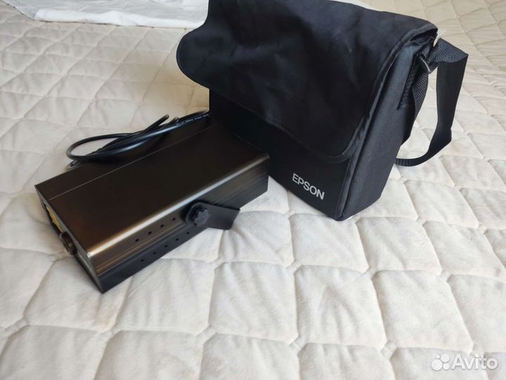 Лазерный проектор