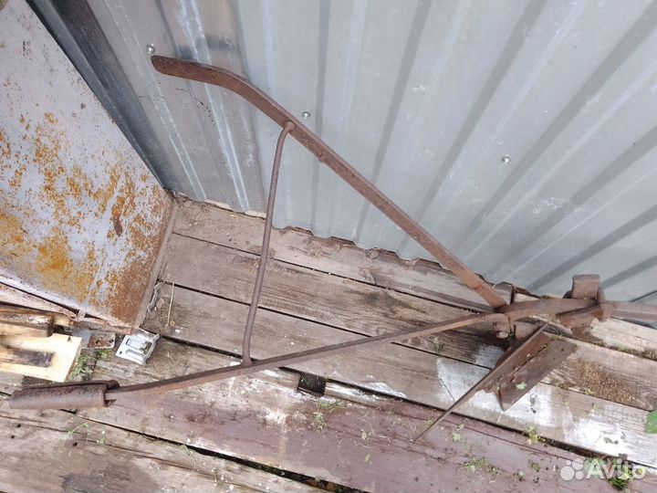 Конный плуг