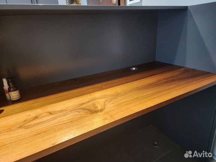 Стойка ресепшен, стол ресепшен