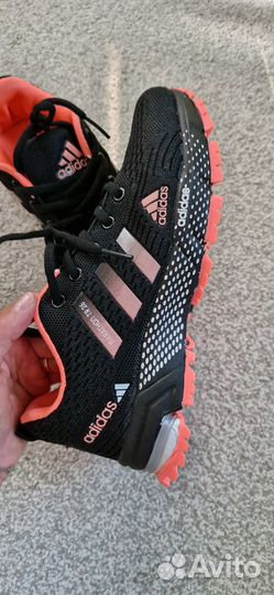 Кроссовки adidas