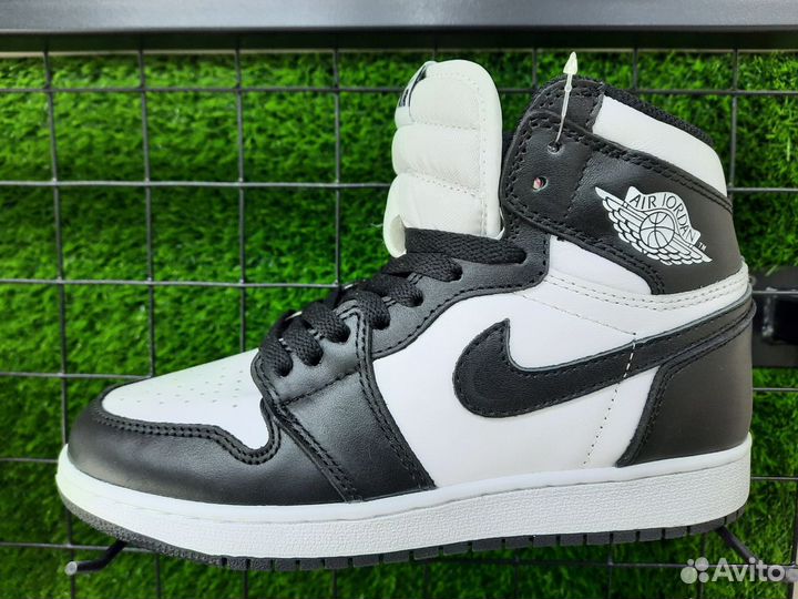 Nike Air Jordan 1 Retro High OG Black White