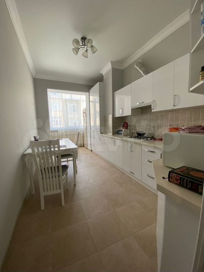 2-к. квартира, 60 м², 2/4 эт.