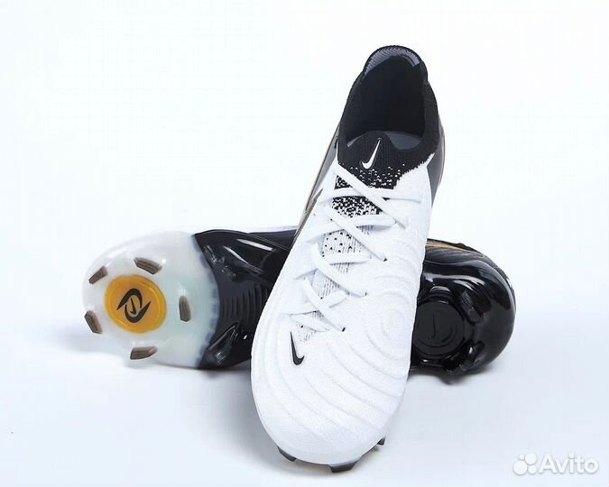 Бутсы Nike Phantom Luna FG