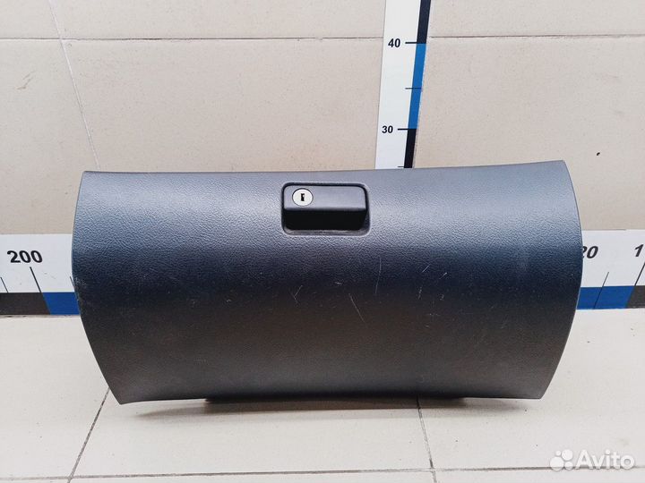 Бардачок Avensis II 2003-2008