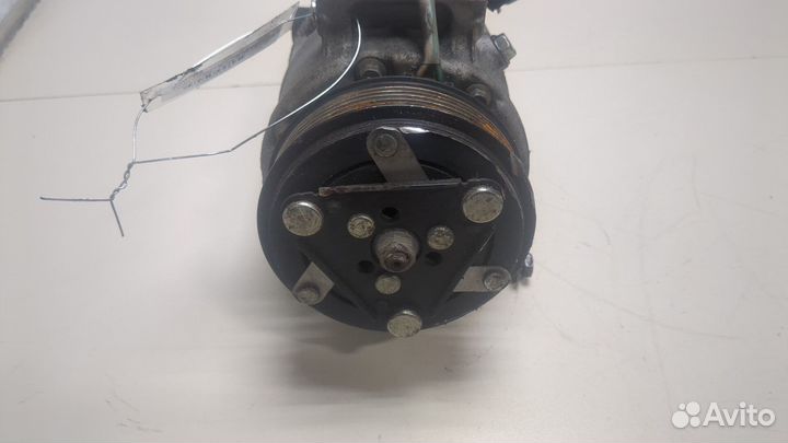 Компрессор кондиционера Volkswagen Jetta 6