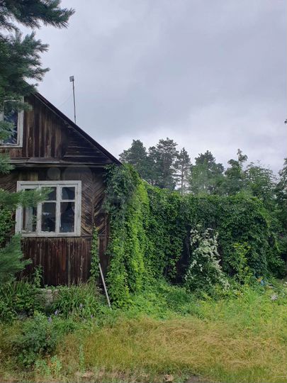 Дом 30 м² на участке 5,2 сот.