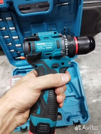 Шуруповерт бесщеточный Makita 20v