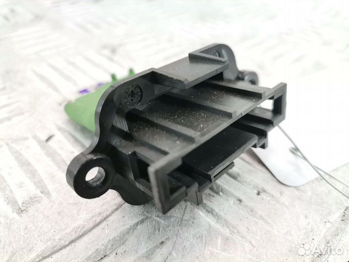 Сопротивление печки Peugeot 5008 2010