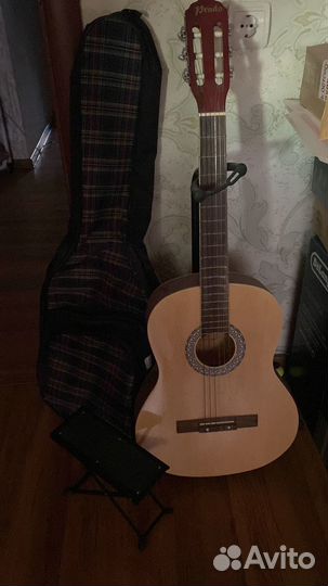 Классическая гитара Prado