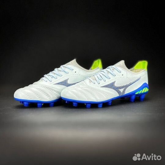 Футбольные бутсы Mizuno