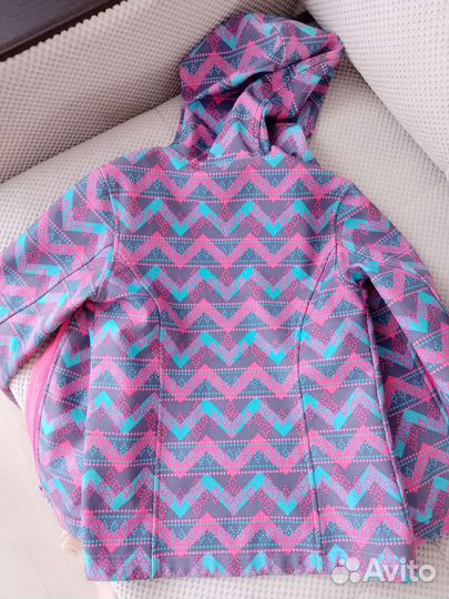 Ветровка для девочки