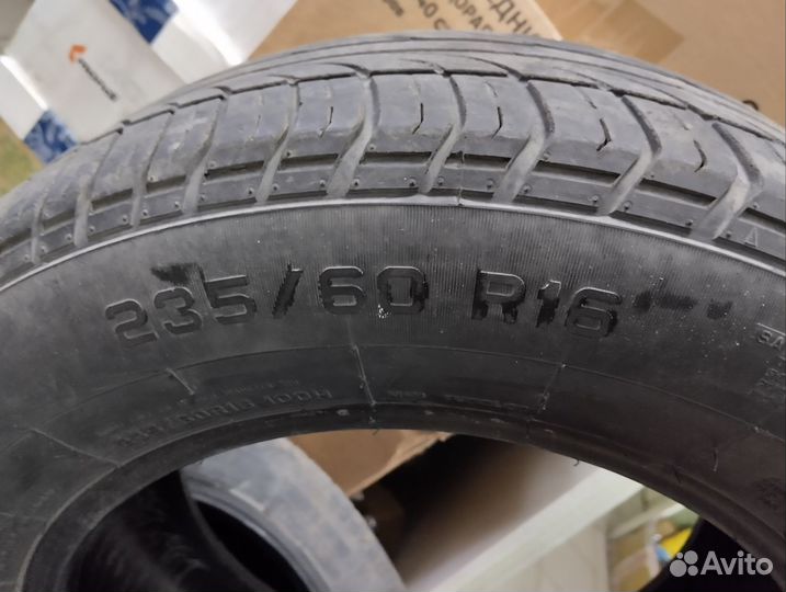 GT Radial Champiro 128 235/60 R16 100H