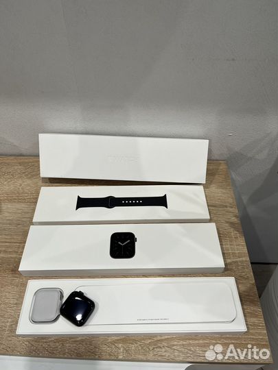 Часы apple watch 6 40 mm