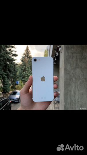 iPhone SE (2020), 64 ГБ