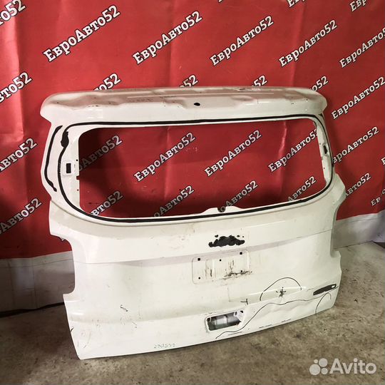 Крышка багажника Jeep Renegade