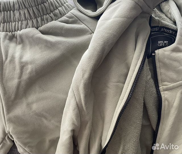 Костюм для девочки gloria jeans