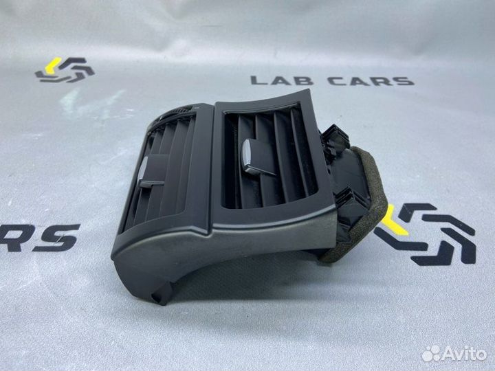 Дефлектор воздушный правый Bmw X5 E70 M57TU2 306D5