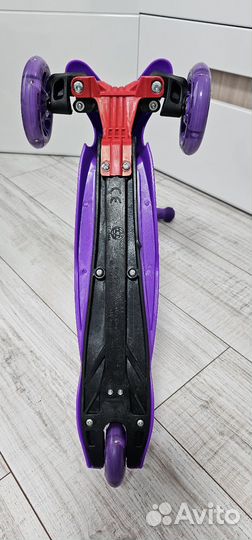 Самокат трехколесный Scooter Mini