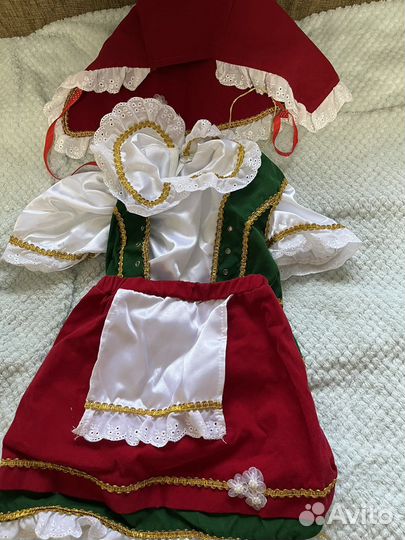 Костю новогодний, красная шарочка