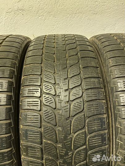 Bridgestone Blizzak LM-25 4x4 215/60 R17 96H