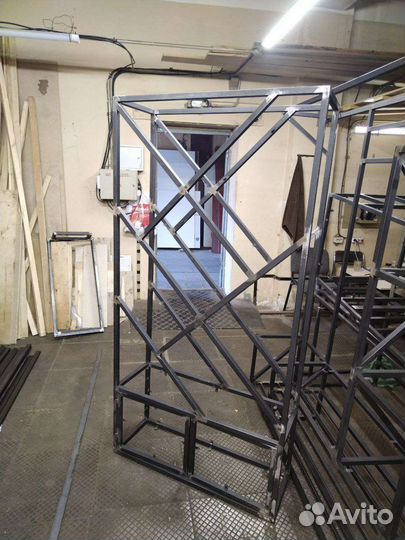 Металлические каркасы лофт/Подстолье металл