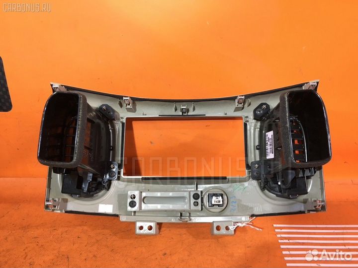 Рамка магнитолы Nissan Cube Z12