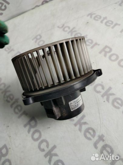 Моторчик отопителя Hyundai Elantra XD 2003