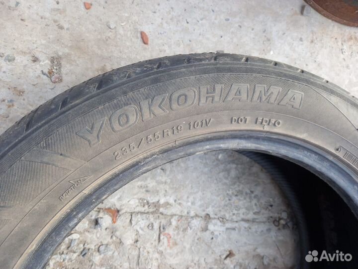 Yokohama 124R 235/55 R19 101V