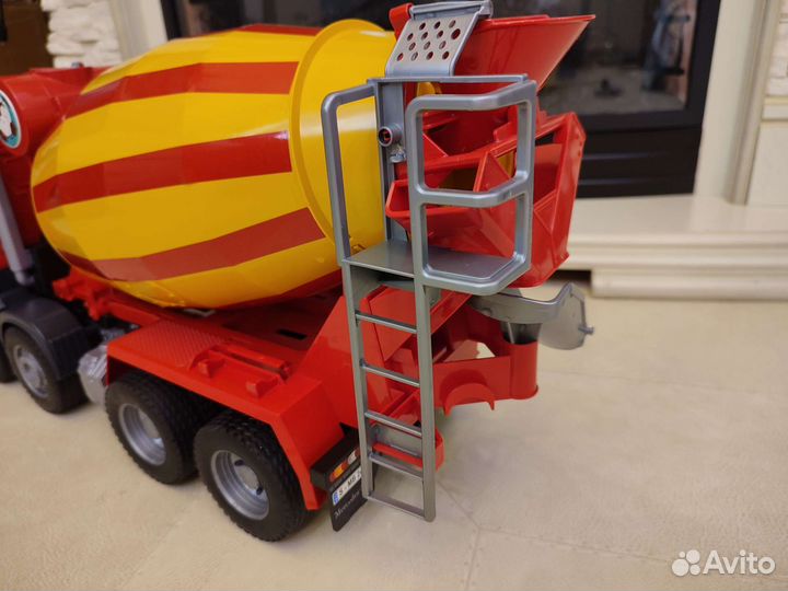 Беономешалка Bruder