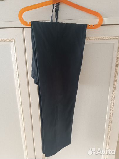 Брюки черные