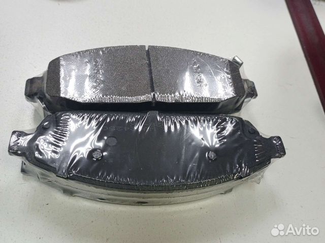 Колодки тормозные перед jeep commander 2006-2010