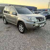 Nissan X-Trail 2.0 AT, 2004, 250 000 км, с пробегом, цена 650 000 руб.