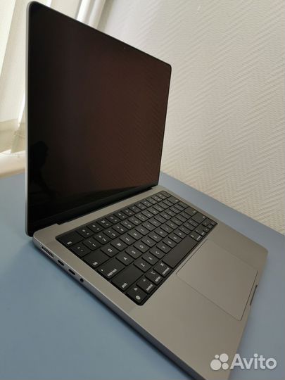 Apple Macbook Pro 14 M1 Pro