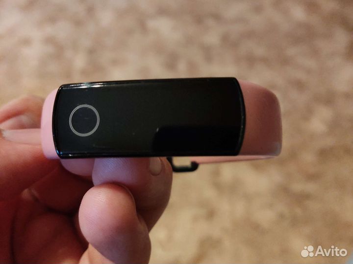 Фитнес браслет honor band 4